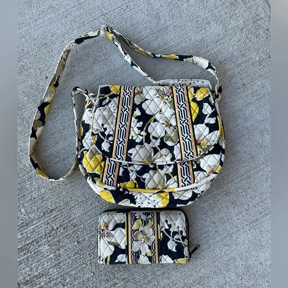 Vera Bradley Go Wild Quilted Purse Shoulder Crossbody Bag with Matching Wallet - Picture 1 of 7